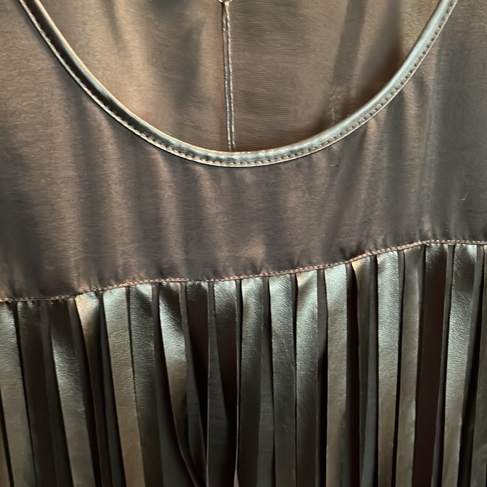 Top - Picture 8 of 8